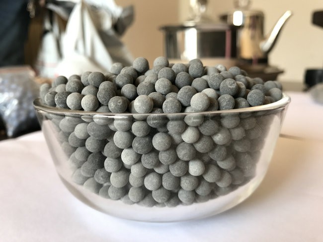 托瑪琳礦化球